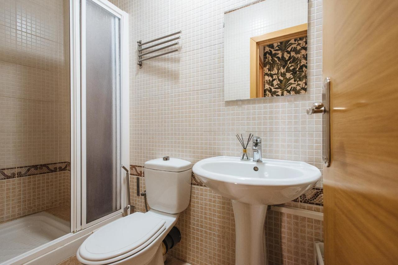 Homeyseville- Bright At Santa Cruz 6 Pax, Parking Optional Appartement