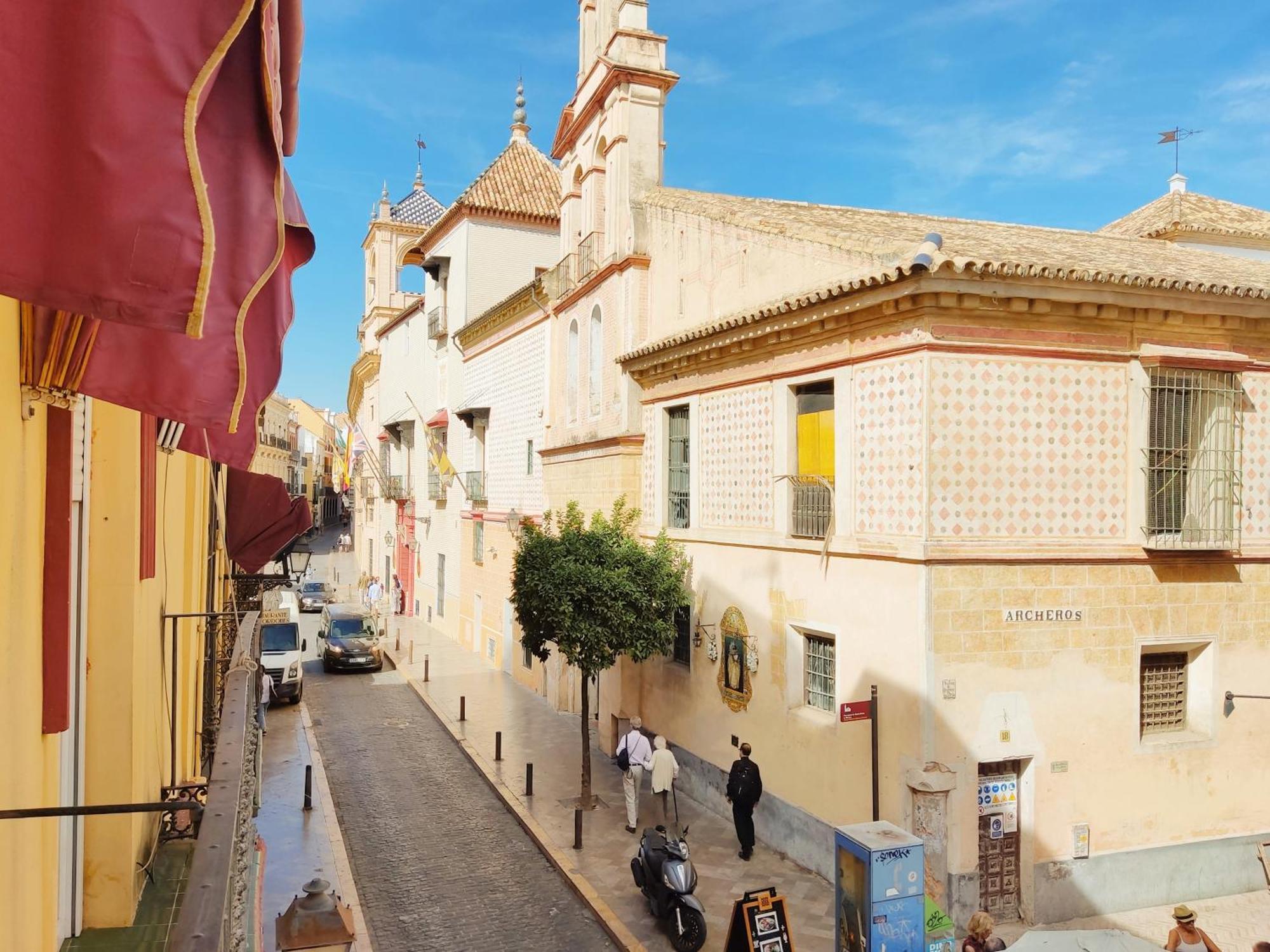 Homeyseville- Bright At Santa Cruz 6 Pax, Parking Optional Appartement